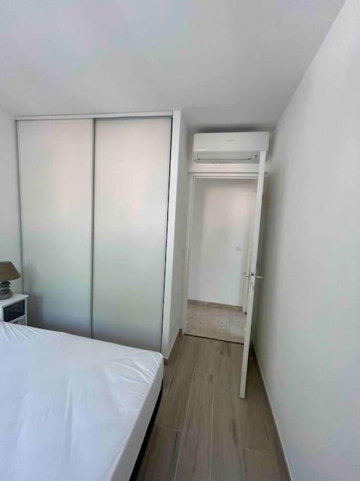 Appartement Bord De Mer Avec Garage Menton Luaran gambar
